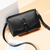 The first layer of leather handbags new leather shoulder messenger bag female fashion wild large capacity ladies small bag