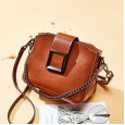 New Korean version of oil wax leather large capacity chain square buckle bag shoulder messenger leather female bag wild small square bag