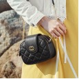 Genuine leather small fragrant female bag new fashion wild messenger small bag ladies single shoulder female bag diamond chain bag female