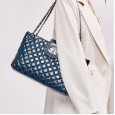 Korean version of the new fashion leather women's bag small bag small fragrance wind diamond chain bag fashion shoulder messenger bag