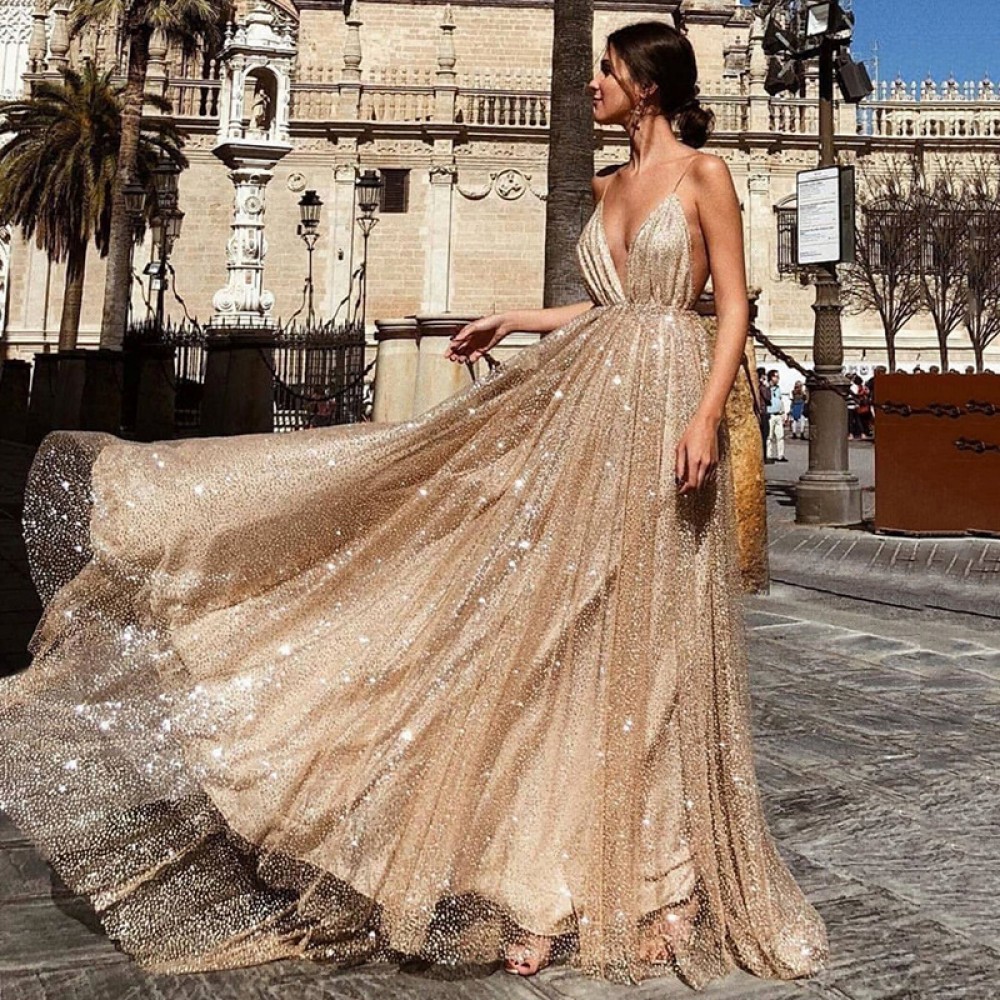 Spring and summer new hot selling sexy V-neck strap dress pleated dress