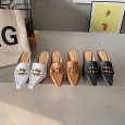 Early spring catwalk models with metal buckle square head and half slippers